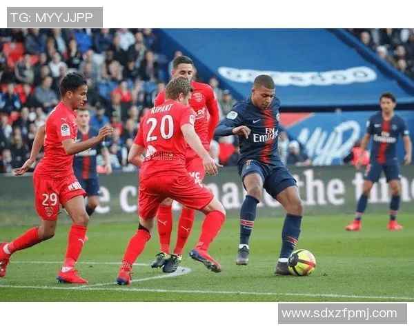 法甲联赛新增规则:球员比赛上限调整为每场3人替换 法甲联赛新增规则:球员比赛上限调整为每场3人替换