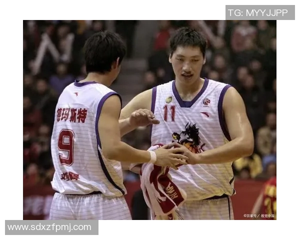 广东宏远队凭强大实力成功卫冕,再次登顶CBA总冠军宝座,完美谢幕赛季风云! 广东宏远队凭强大实力成功卫冕,再次登顶CBA总冠军宝座,完美谢幕赛季风云!